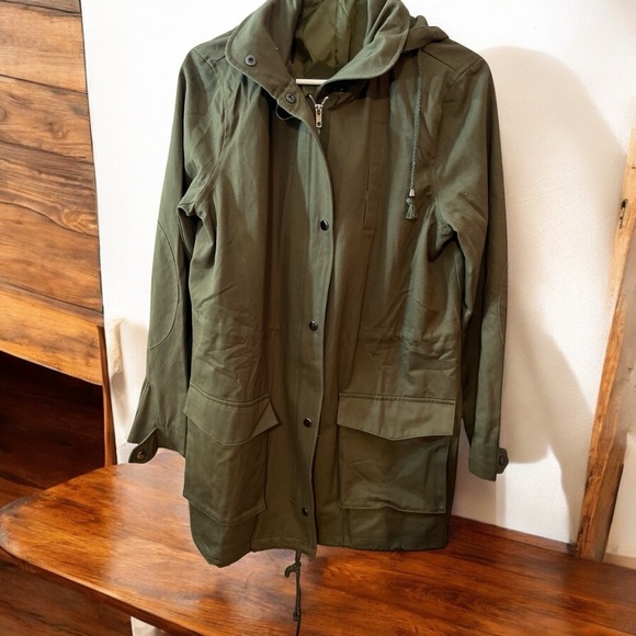 Army green brand new medium weight coat size Large - Picture 1 of 6